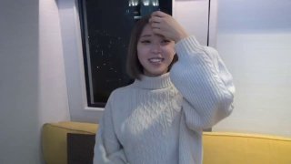 巨乳大屁股美女体验双洞齐插，高潮淫叫骚话不断 (2)